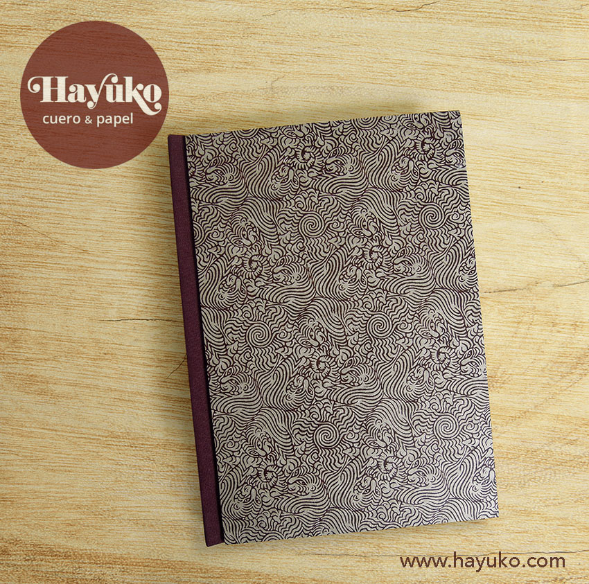 Hayuko ,libreta artesanal, hecho a mano, papel artesano tigres
Asturias,,taller artesano, artesanal Gijon