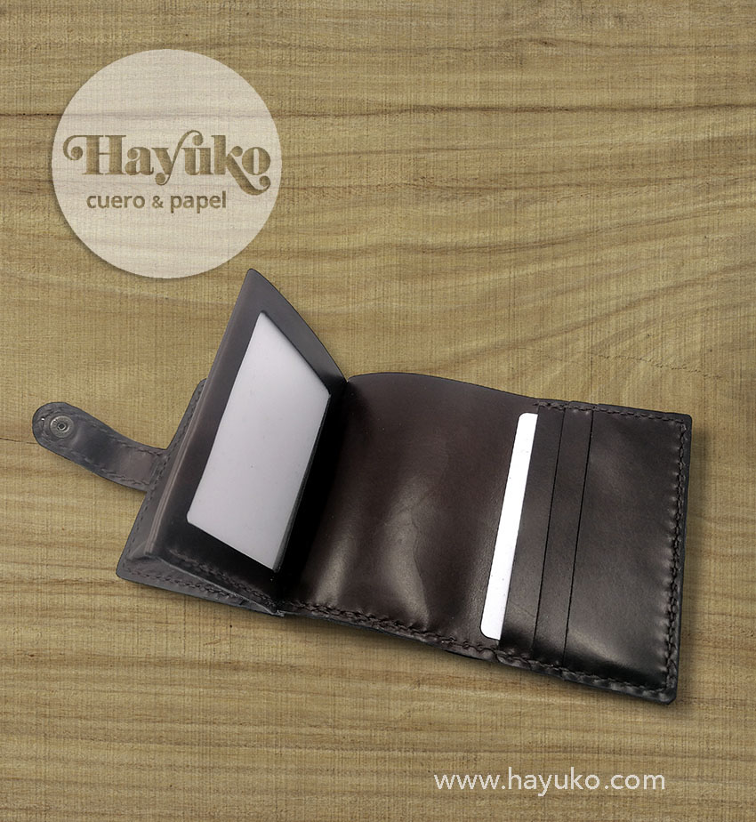 Hayuk,o cartera, personalizada, cosido a mano, hecho a a mano
Asturias,,taller artesano, artesanal Gijon