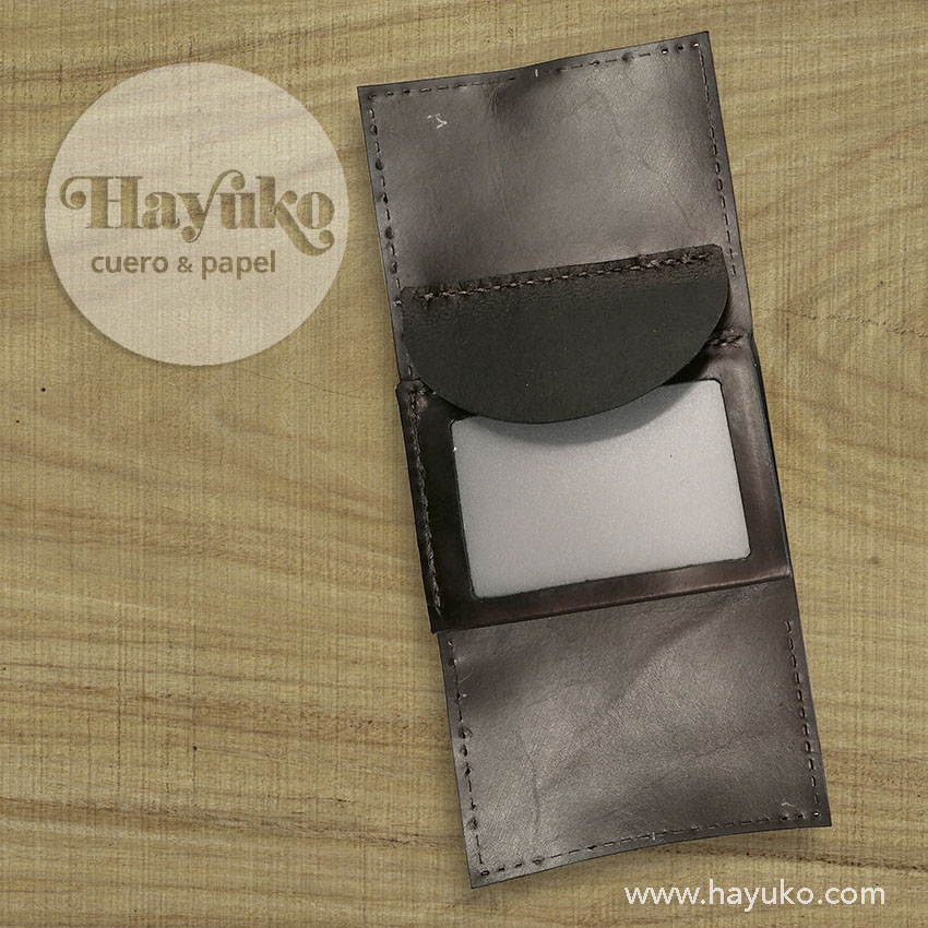 Hayuk,o cartera, personalizada, cosido a mano, hecho a a mano
Asturias,,taller artesano, artesanal Gijon