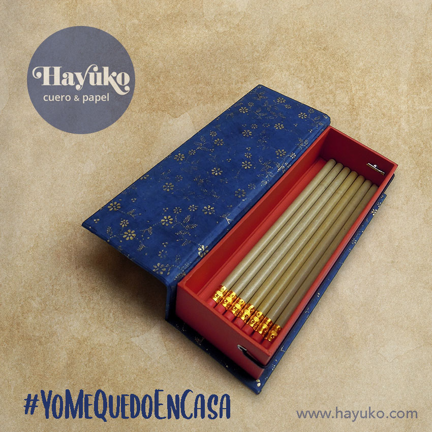 Hayuko, estuche, hecho a mano, encuadernacion artesanal, papel artesano
Asturias,,taller artesano, artesanal Gijon