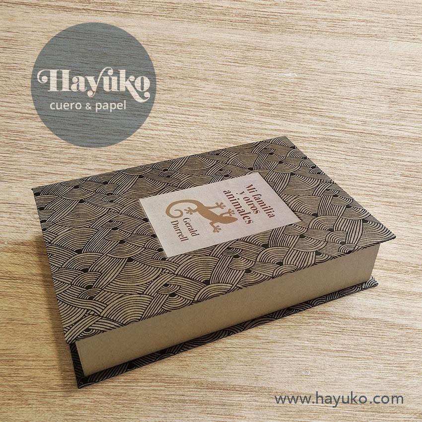 Hayuko,  caja personalizada, encuadernacion artesana, papel artesano, 
Asturias,,taller artesano, artesania, Gijon