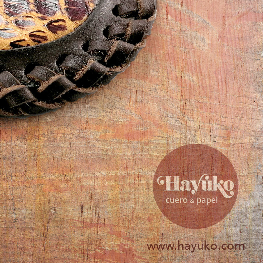 Hayuko,  colgante textura, hecho a mano, cosido a mano, 
Asturias,,taller artesano, artesania, Gijon