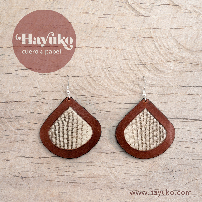 Hayuko,  pendientes cuero, hecho a mano, cosido a mano, 
Asturias,,taller artesano, artesania, Gijon