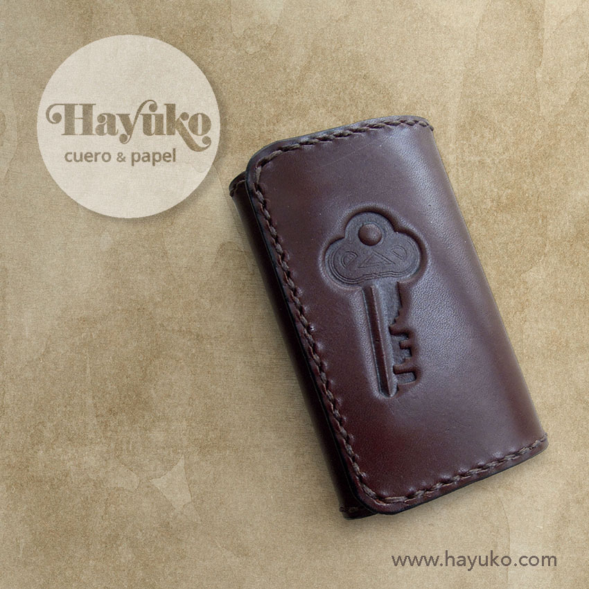 Hayuko,llavero libro, 6 llaves, personalizado llave, cosido a mano, hecho a mano, cuero
Asturias, artesania, artesanal Gijon