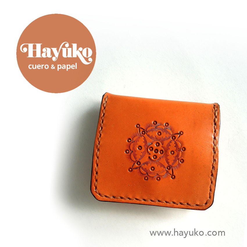 Hayuko monedero cuadrado, personalizado, cosido a mano, hecho a mano, cuero
Asturias, artesania, artesanal Gijon