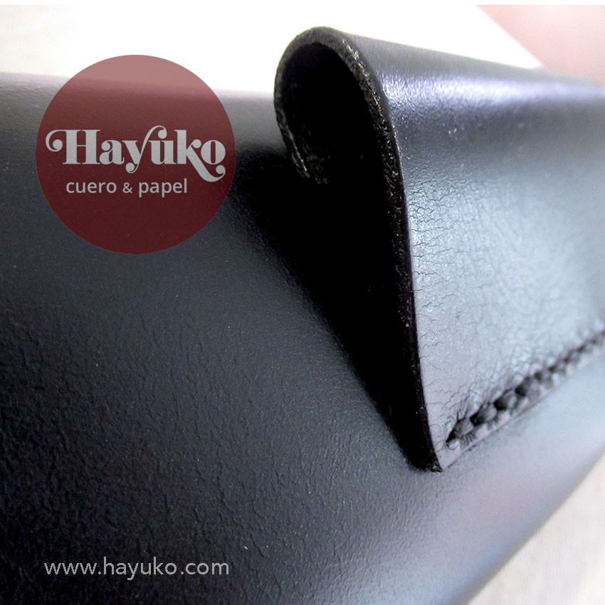Hayuko , funda gafas cinturon, hecho a mano, cosido a mano,, cuero,
Asturias, artesano, artesania, Gijon