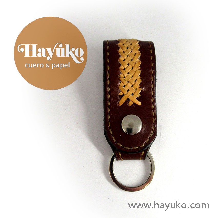 Hayuko llavero anilla trenzado, hecho a mano, cosido a mano,, cuero,
Asturias, artesano, artesania, Gijon