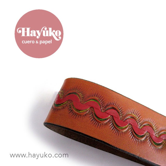 Hayuko,llavero, hecho a mano, cosido a mano, pintado a mano
Asturias, artesano, artesania, Gijon